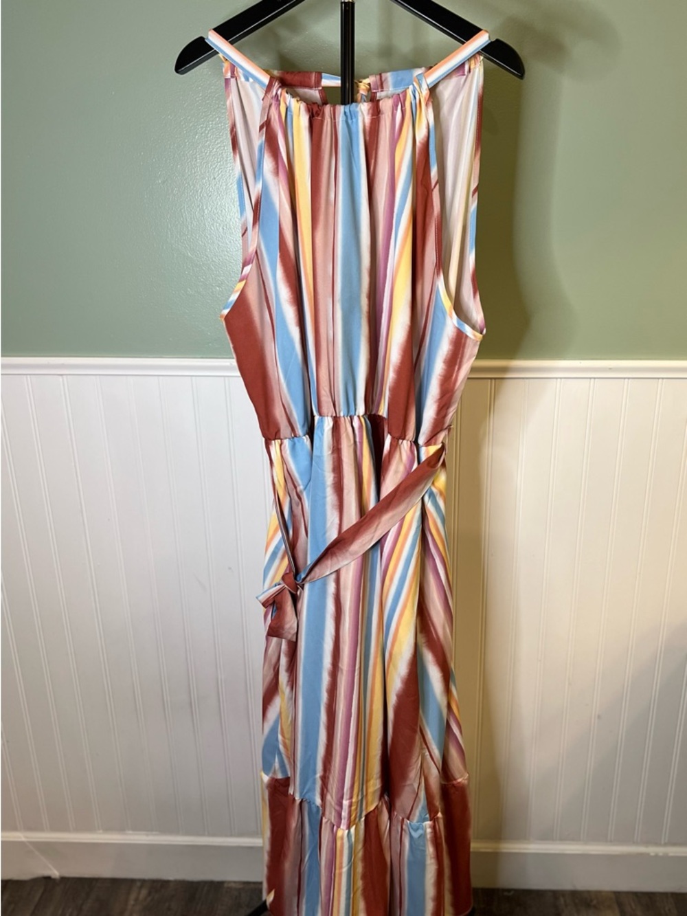 NWOT-BloomChic Striped Halter Maxi Dress. Size 18/20